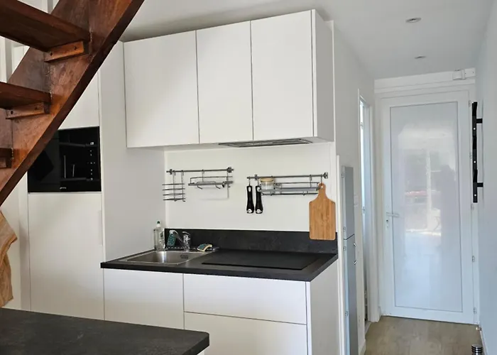 Le Fronton Apartment